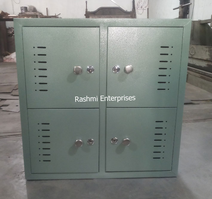 4 Door Lockers