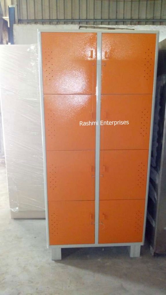 8 Door Lockers