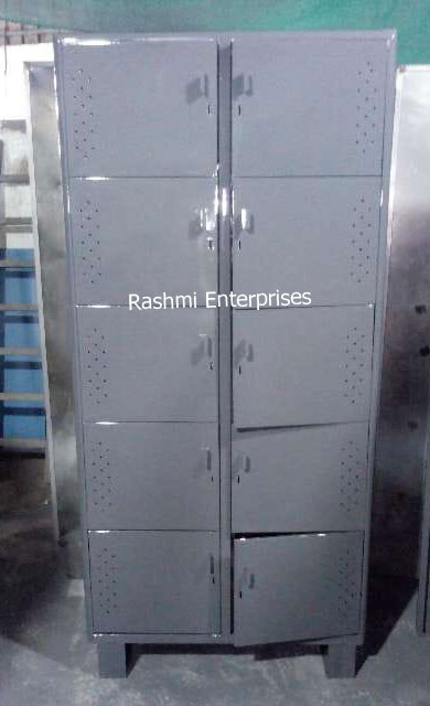 10 Door Lockers